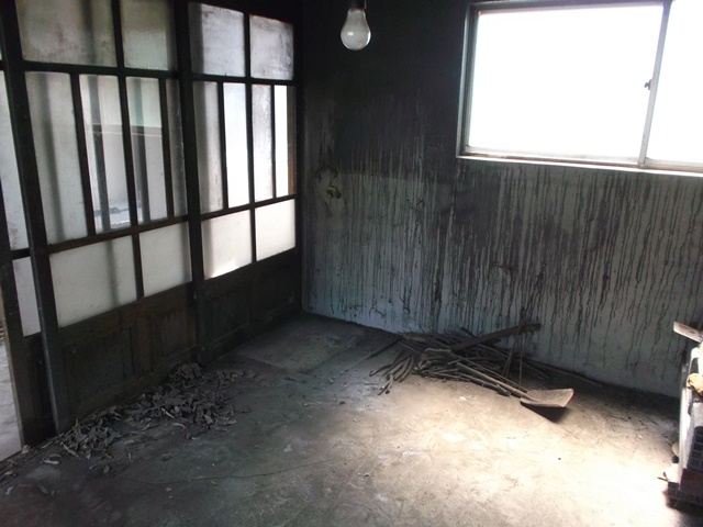 所沢市・三芳町　不用品回収：不用品・粗大ゴミ　家屋解体①